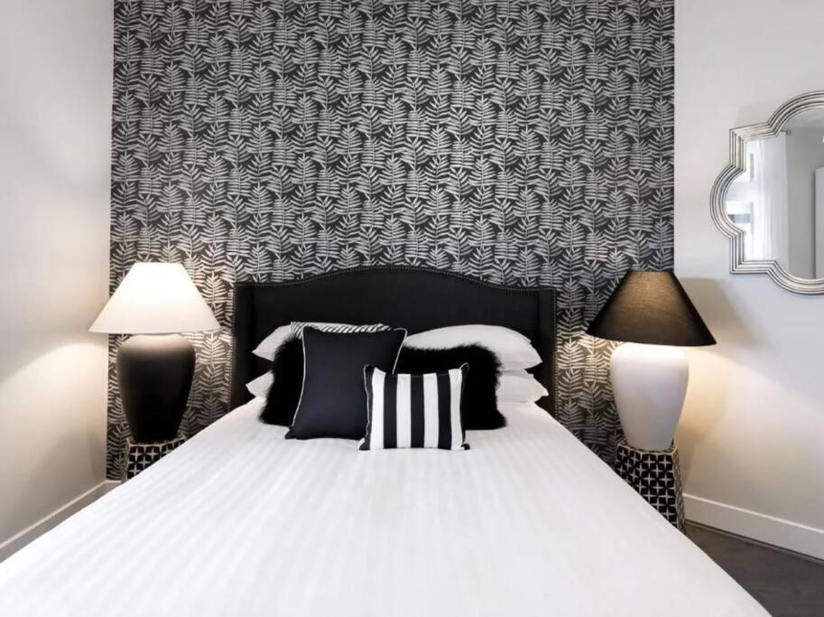 Water Front - King Bed 5 Rooftop Terrace #35 *